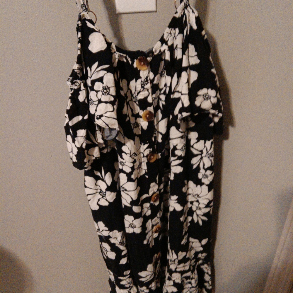 Terra & Sky Black and White Floral Dress
